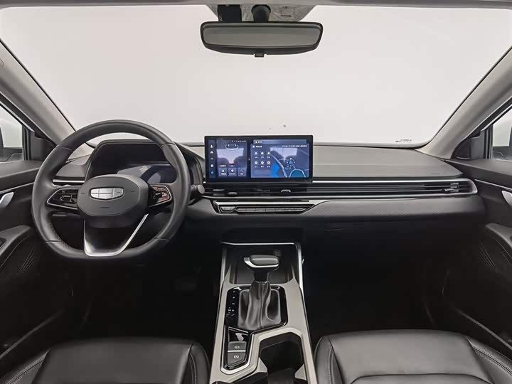 Фото 5 - Geely Emgrand