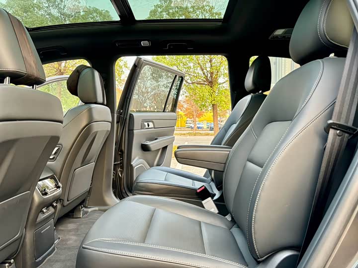 Фото 6 - LiXiang One