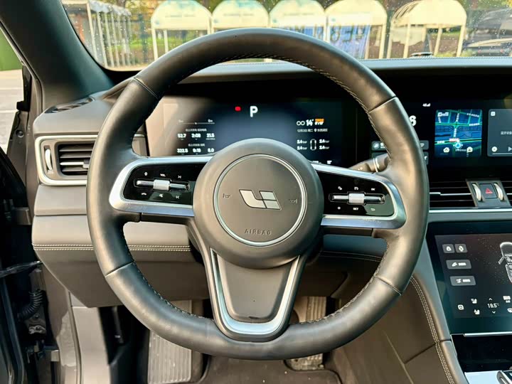 Фото 7 - LiXiang One