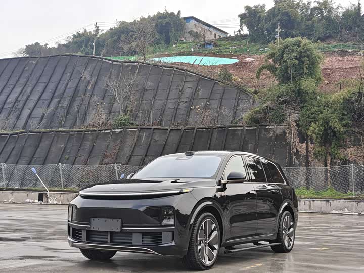 Фото 1 - LiXiang L9