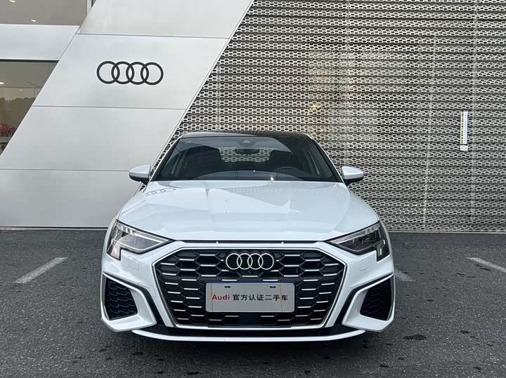 Фото 2 - Audi A3