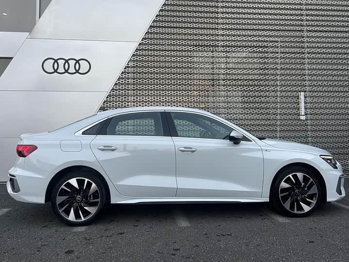 Фото 3 - Audi A3