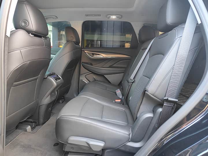 Фото 4 - Buick Enclave