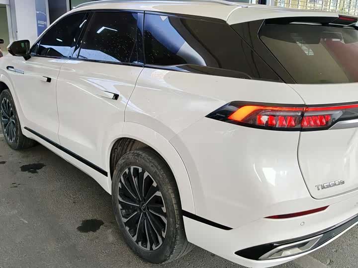 Фото 8 - Chery Tiggo 9