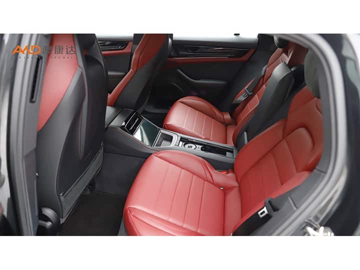 Фото 7 - Porsche Panamera