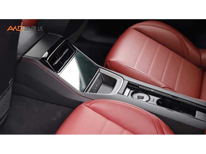 Фото 9 - Porsche Panamera