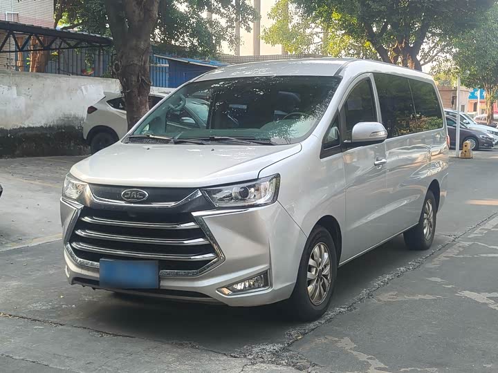 Фото 1 - JAC Refine M4