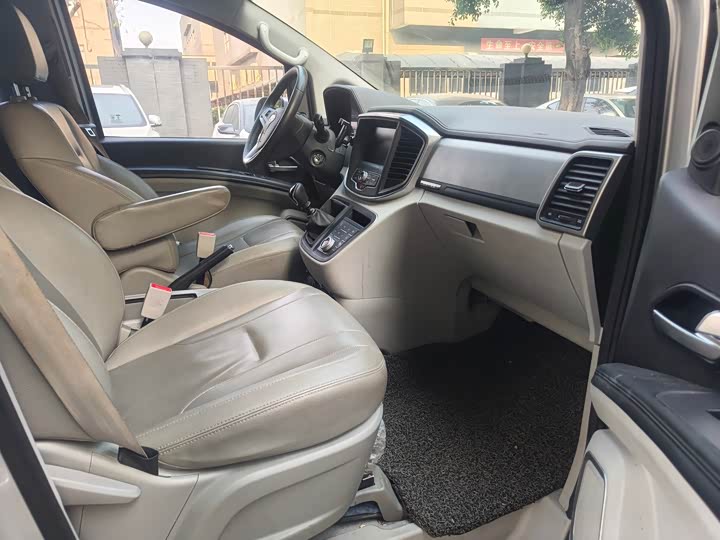 Фото 4 - JAC Refine M4