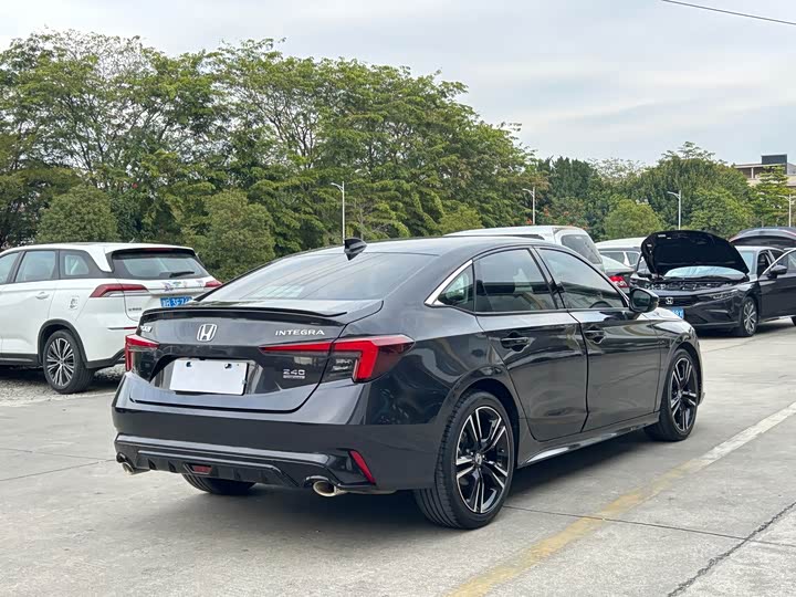 Фото 4 - Honda Integra