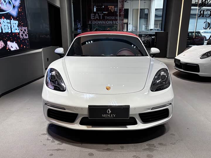 Фото 2 - Porsche 718