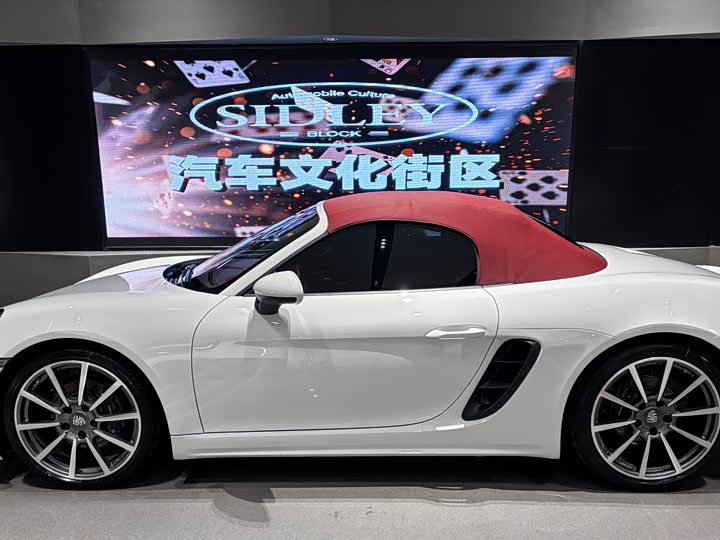 Фото 3 - Porsche 718