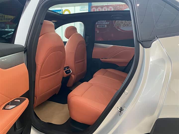 Фото 8 - Changan Deepal S05