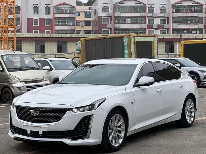 Фото 1 - Cadillac CT5