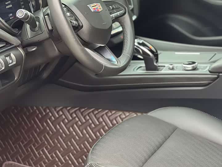 Фото 7 - Cadillac CT5