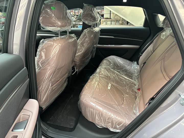 Фото 6 - XPeng Mona M03