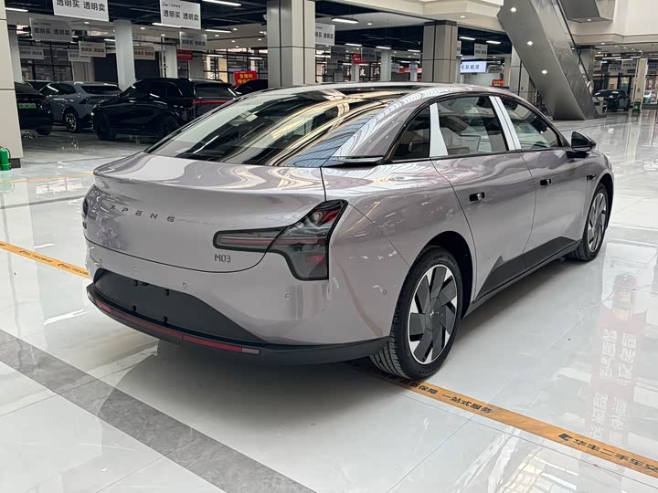 Фото 9 - XPeng Mona M03