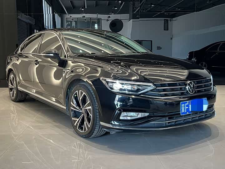 Фото 3 - Volkswagen Magotan