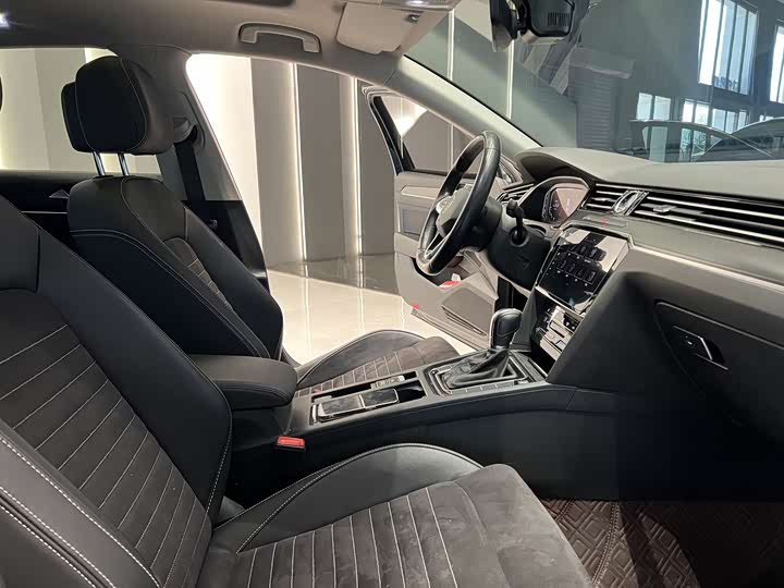 Фото 9 - Volkswagen Magotan