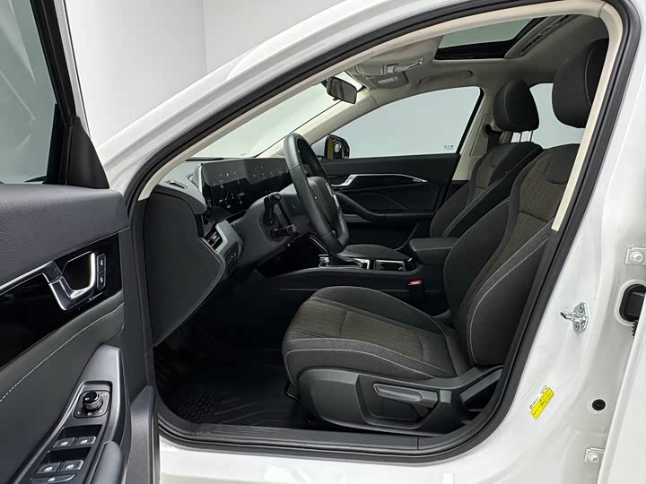 Photo 7 - Bestune B70