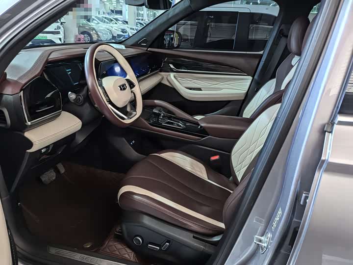 Фото 7 - Geely Monjaro