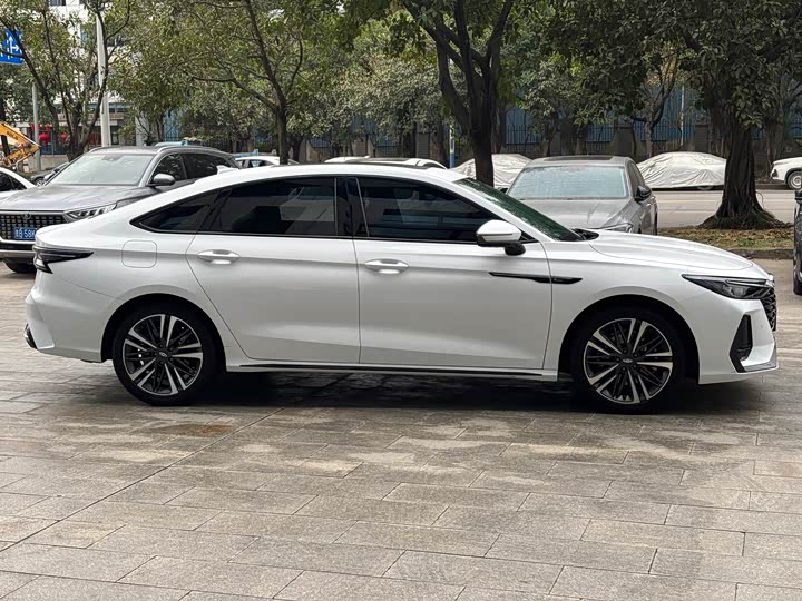 Фото 4 - Chery Arrizo 8