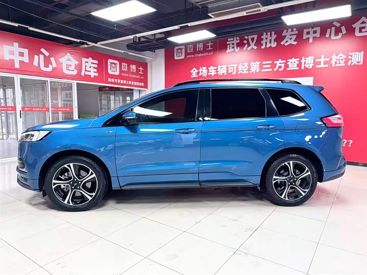 Фото 4 - Ford Edge