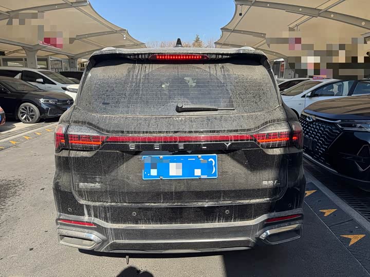 Photo 3 - Geely Okavango L