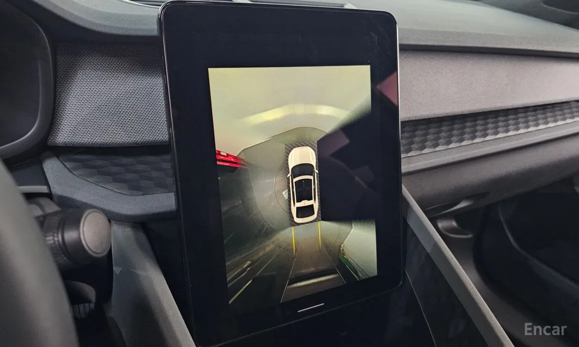 Фото 15 - Polestar 2