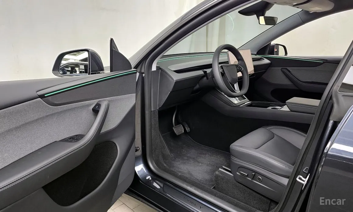 Фото 10 - Tesla Model Y