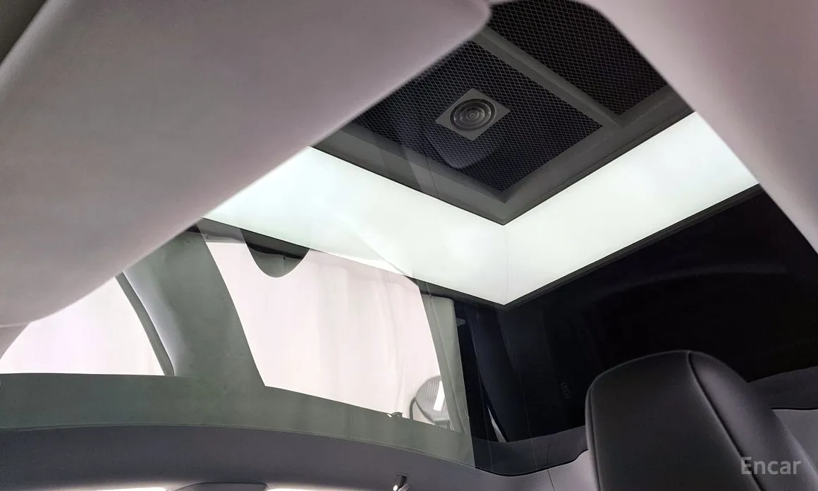 Фото 19 - Tesla Model Y