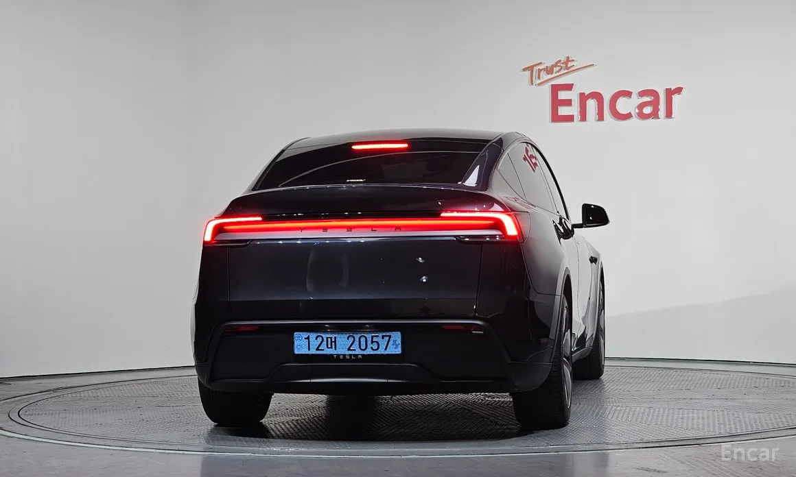 Фото 4 - Tesla Model Y