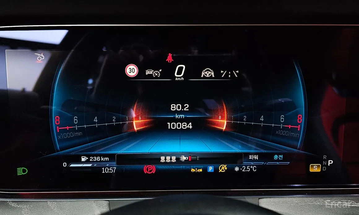 Фото 8 - Mercedes-Benz AMG GT