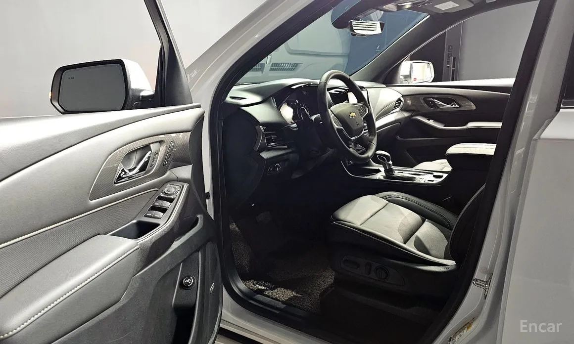 Фото 10 - Chevrolet Traverse