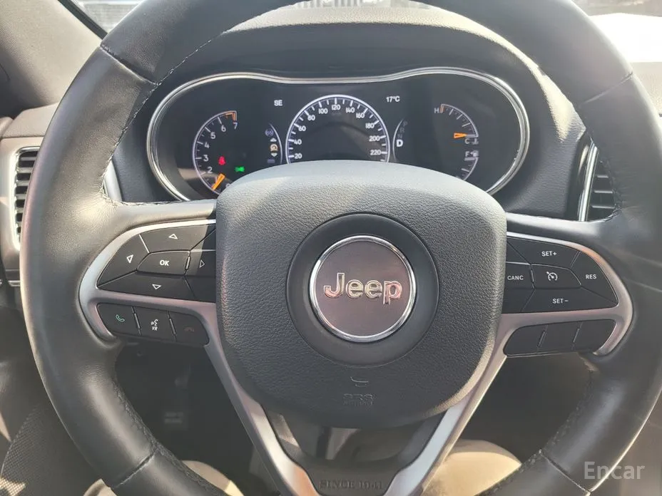 Фото 13 - Jeep Cherokee