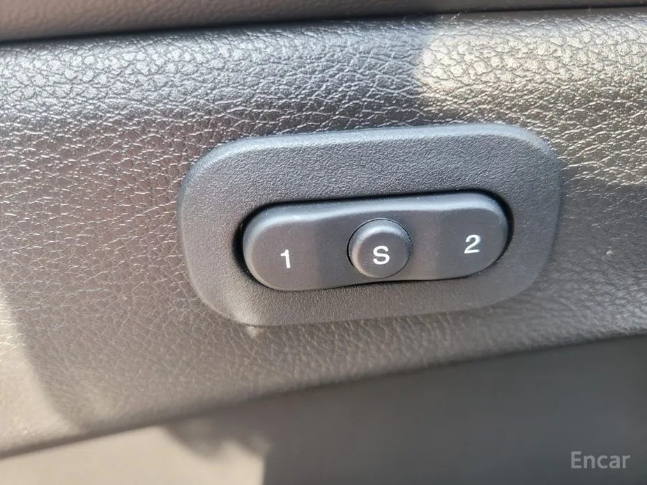 Фото 14 - Jeep Cherokee