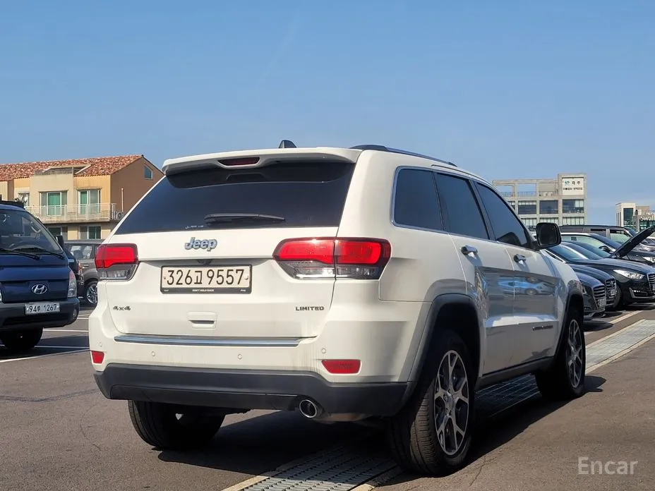 Фото 4 - Jeep Cherokee