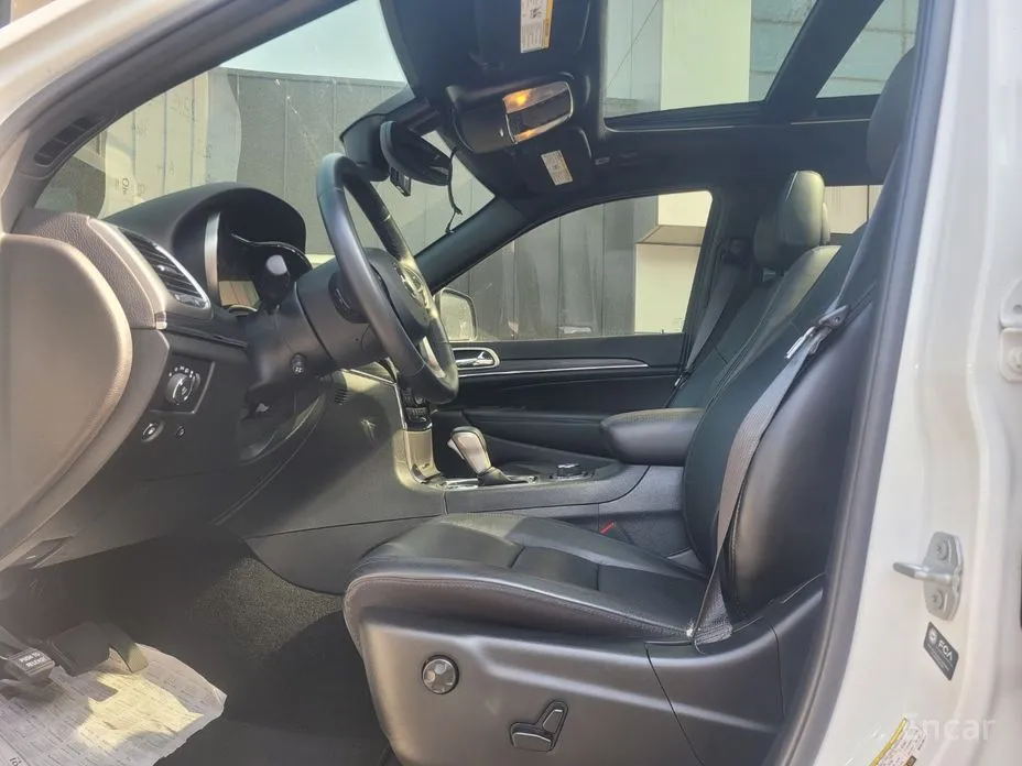 Фото 7 - Jeep Cherokee