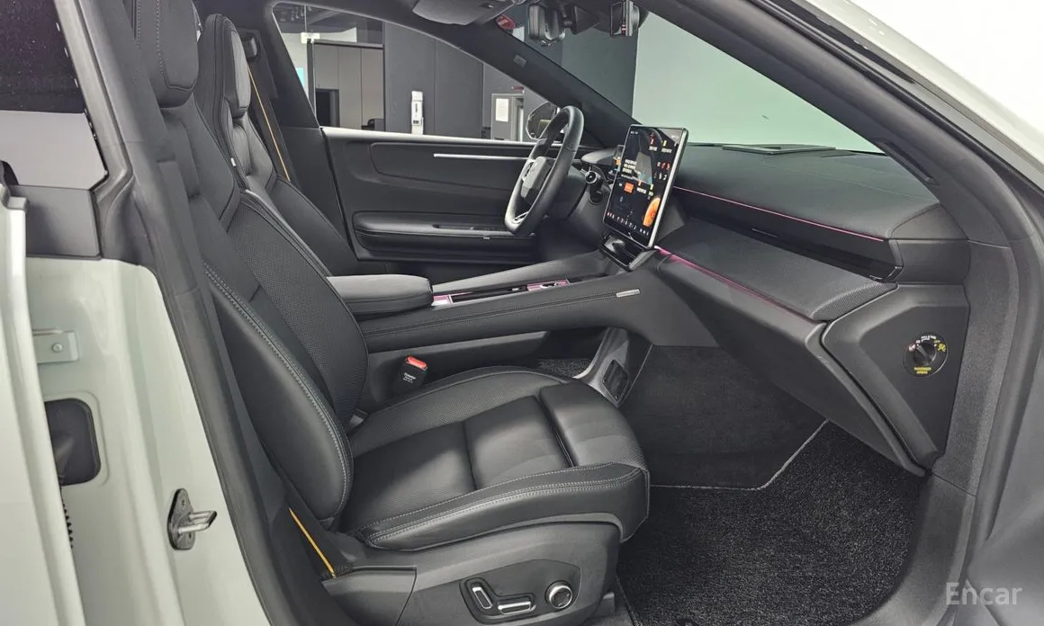 Фото 11 - Polestar 4