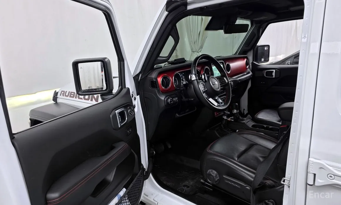 Фото 10 - Jeep Wrangler