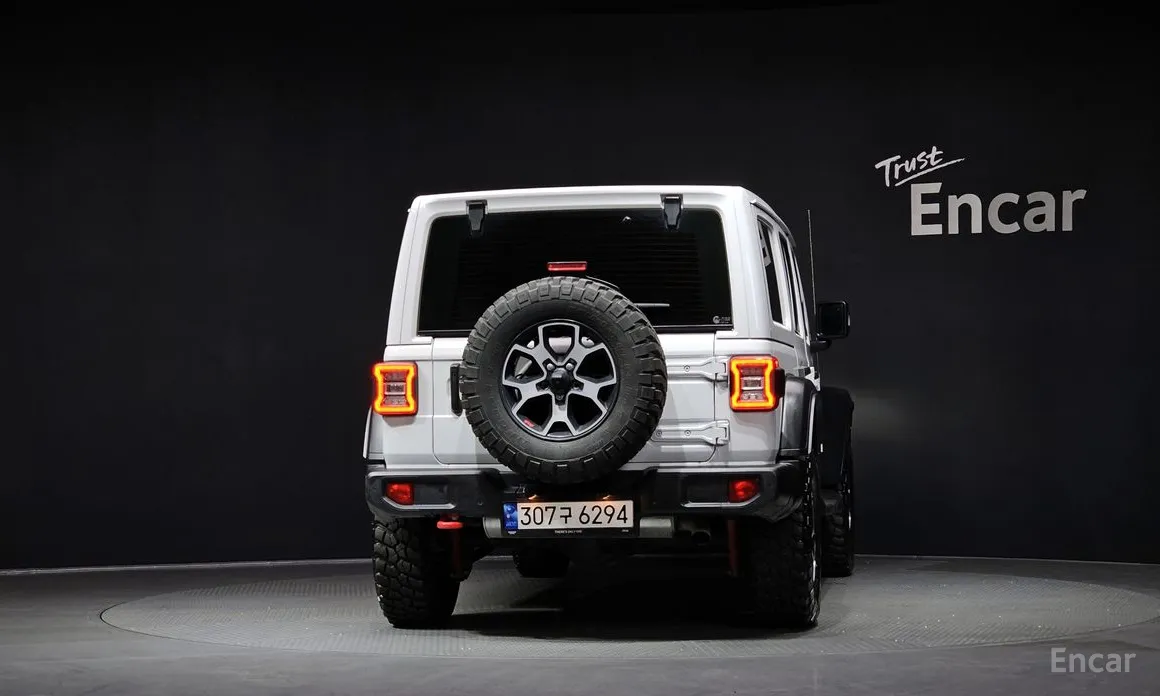 Фото 4 - Jeep Wrangler