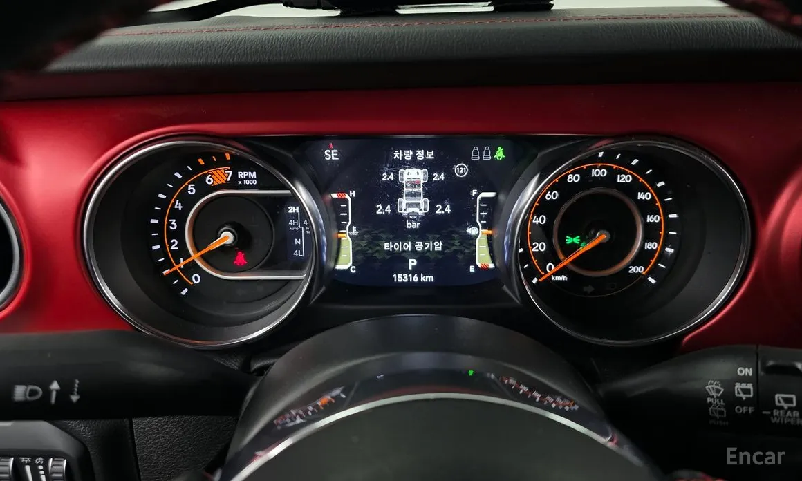 Фото 8 - Jeep Wrangler