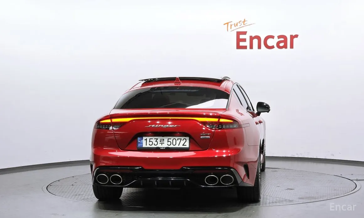 Фото 4 - Kia Stinger