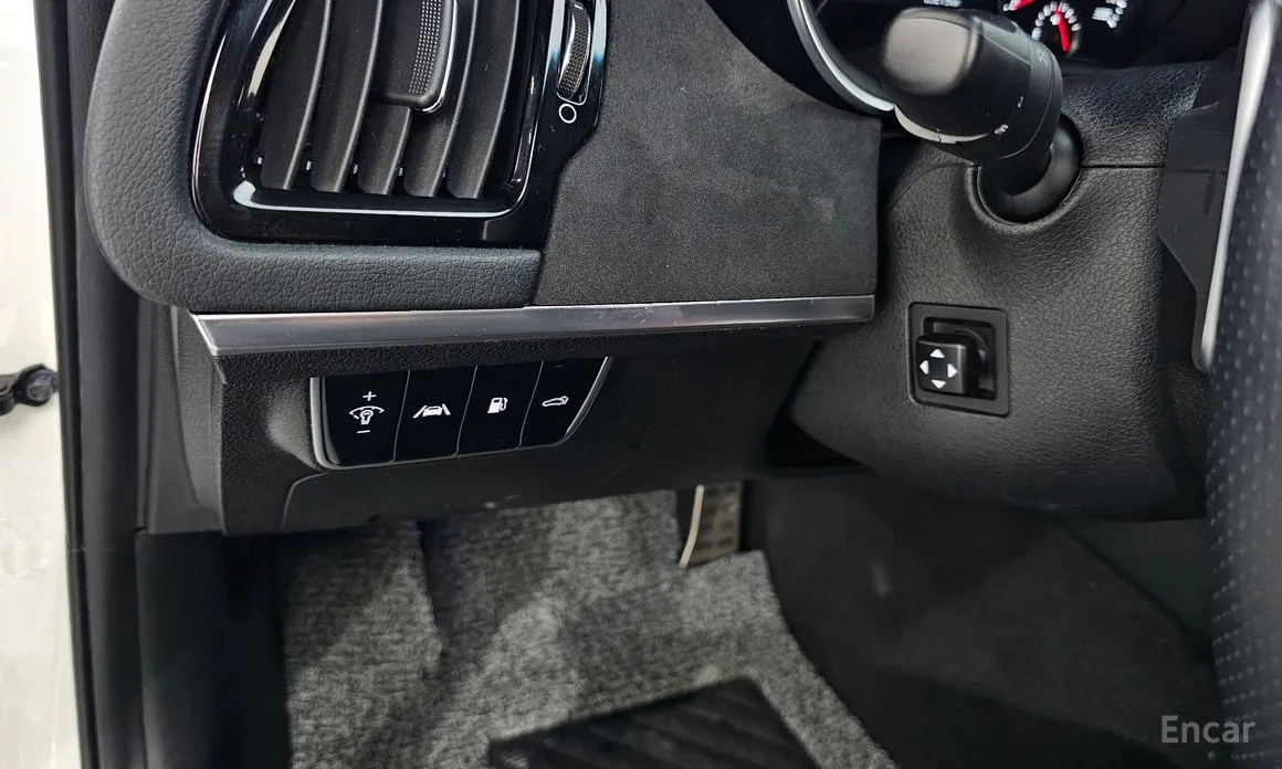 Фото 16 - Kia Stinger