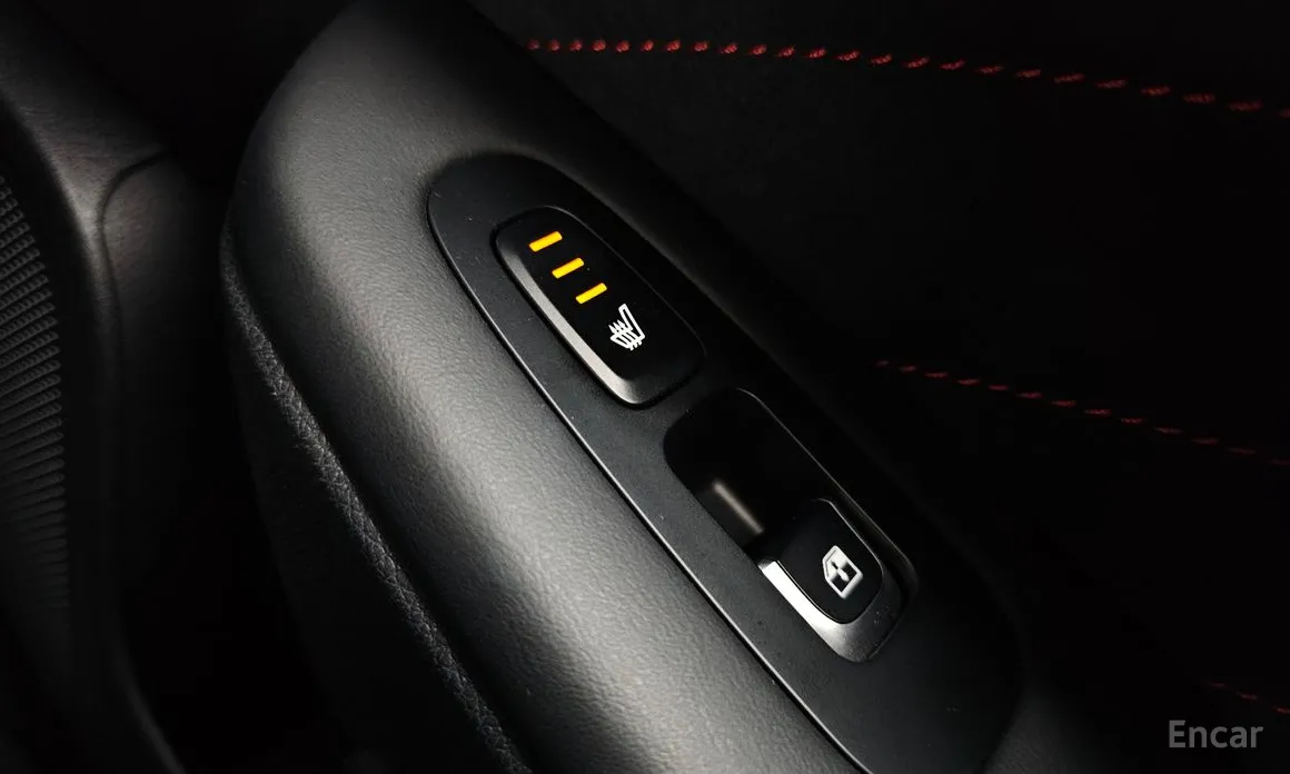 Фото 18 - Kia Stinger