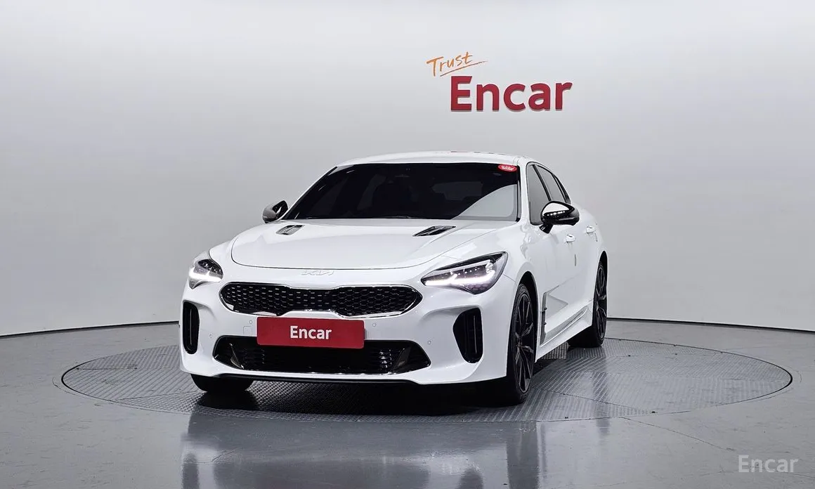 Фото 3 - Kia Stinger