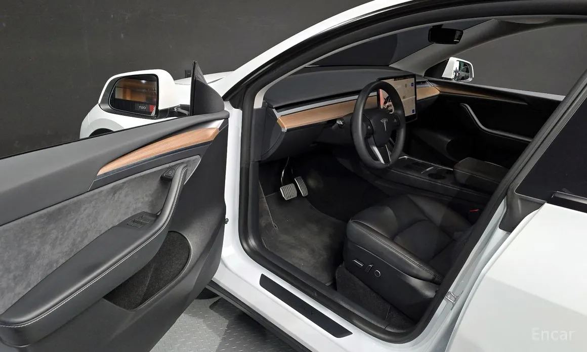 Фото 10 - Tesla Model Y