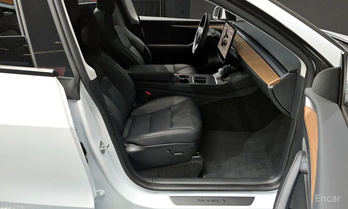 Фото 11 - Tesla Model Y