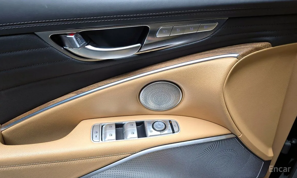 Фото 18 - Kia K9