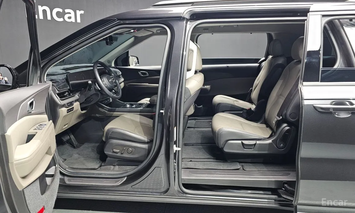 Фото 10 - Kia Carnival