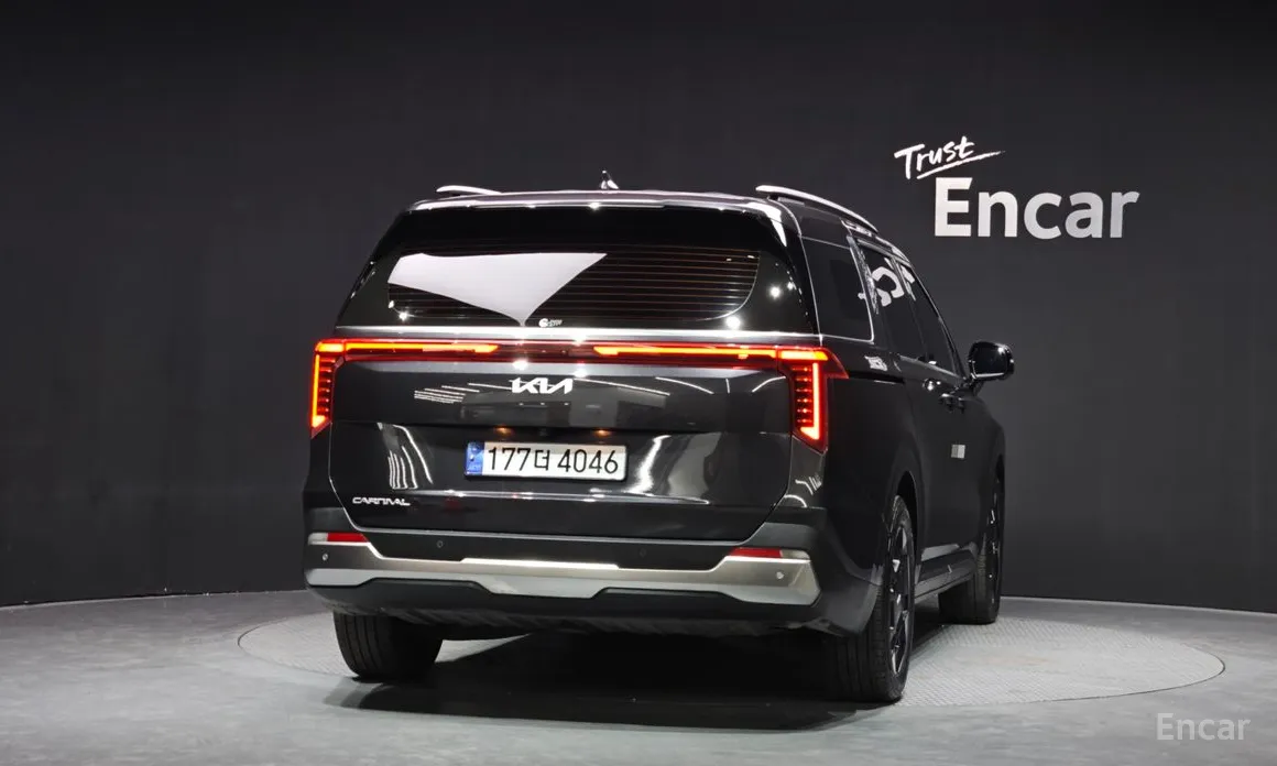 Фото 4 - Kia Carnival